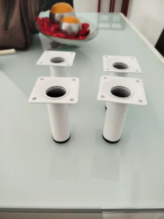 Patas para mesa o sofá (4 unidades)