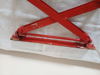 Lampada a compasso rossa industriale