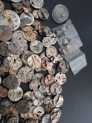 Lotto ricambi orologi