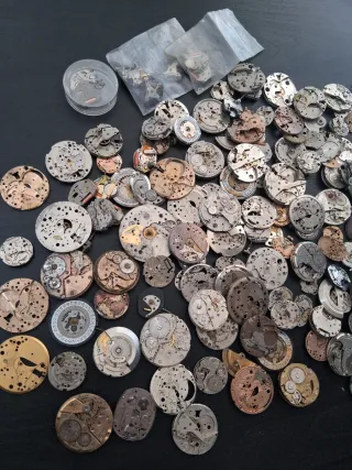 Lotto ricambi orologi