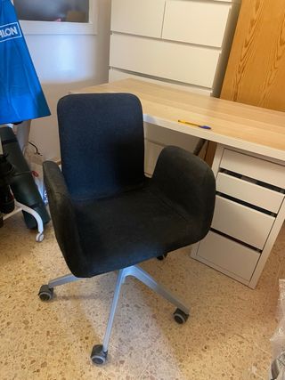 Escritorio IKEA con Cajonera y Silla