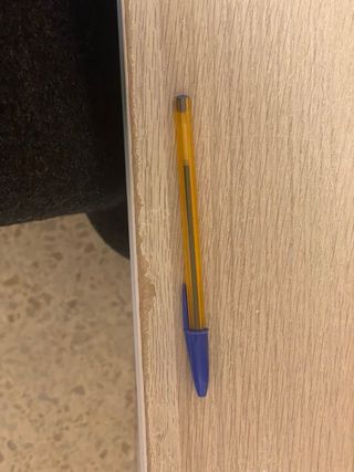 Escritorio IKEA con Cajonera y Silla