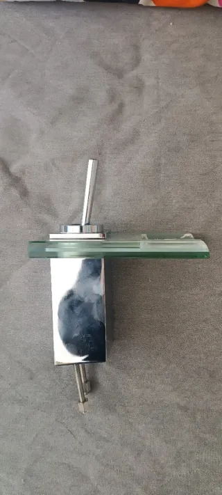 Lavamanos de cristal verde