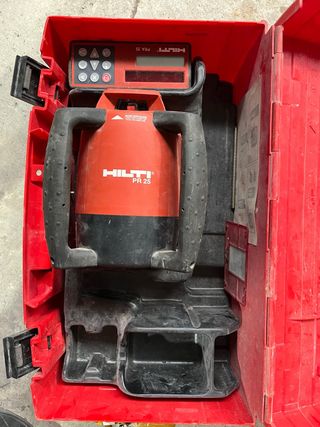 Nivel Láser HILTI PRA 25