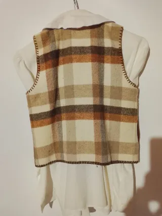 Conjunto infantil abrigo y falda