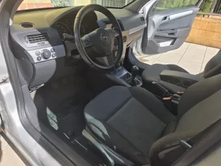Opel Astra 2007
