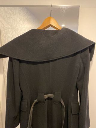 Abrigo Purificación García Negro