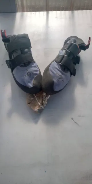 Pies de gato Five Ten Anasazi velcro Azul