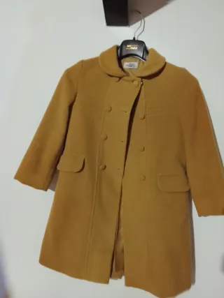 Chaqueta infantil color mostaza