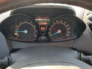 Ford E-Transit Courier 2017