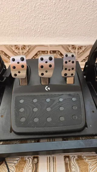 Logitech G29 PS4 PS5 PC + Soporte + Pedales