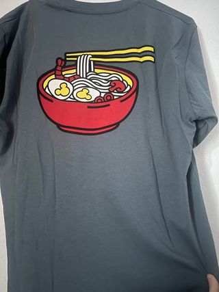 Camiseta Disney Mickey Ramen Springfield Gris
