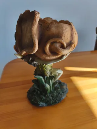 Figura Resina Macetero/Flores