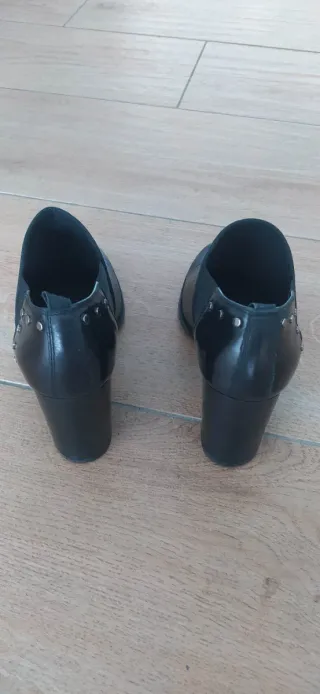 Botines Geox Piel Tacón Ancho Negro