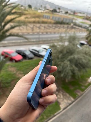 iPhone 13 - 90% Batería