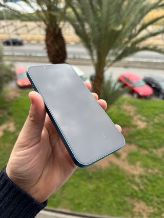 iPhone 13 - 90% Batería