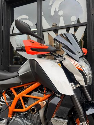 KTM DUKE 390 2014 .