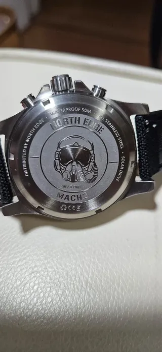 Reloj Solar impermeable NORTH EDGE MACH 2 - Acero