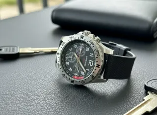 Reloj Solar impermeable NORTH EDGE MACH 2 - Acero