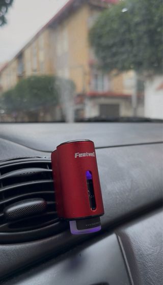 Difusor de aromas inteligente para coche