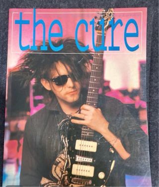 Pack revistas 2 de The Cure, Garbage y Clash