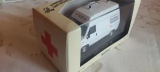 Peugeot J5 Norev Croix Rouge Francaise