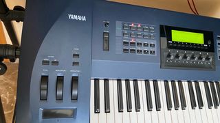 YAMAHA EX7 Sintetizador Secuenciador Sampler