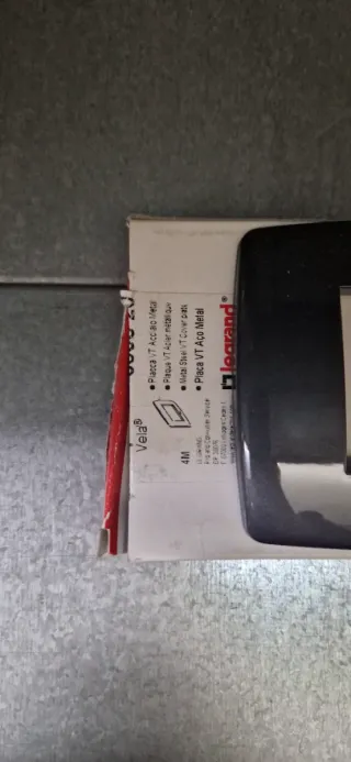 Placca Legrand 4 posti Acciaio