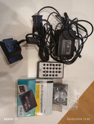 Videocámara JVC GR-DVX44E Plata