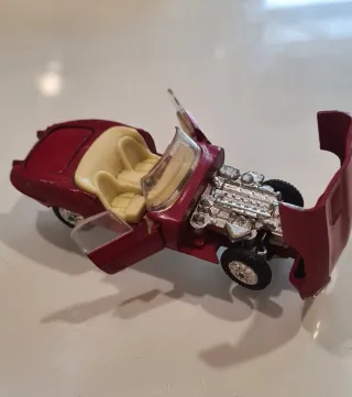 Coche Jaguar E-Type 1960 Juguete Rojo