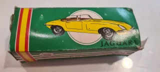 Coche Jaguar E-Type 1960 Juguete Rojo