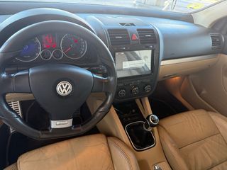 Volkswagen Golf 2005