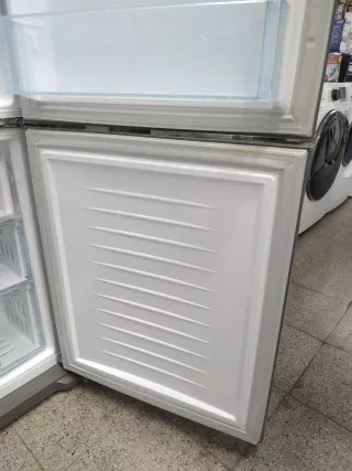 Nevera Daewoo inoxidable 2.00x60cm No Frost