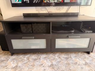 Mesa TV negra