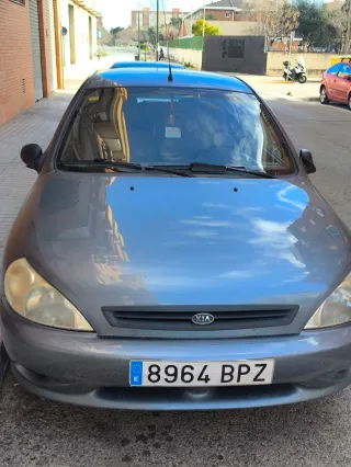 KIA Rio 2001