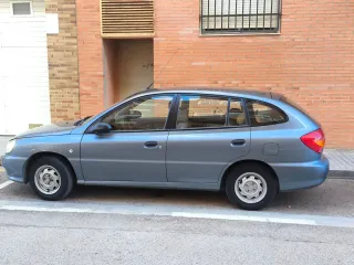 KIA Rio 2001