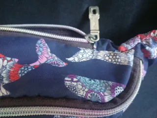 Riñonera juvenil Hongu estampado ballenas