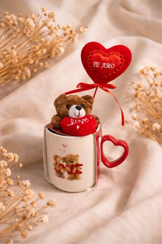 Taza Love con Osito y Corazón