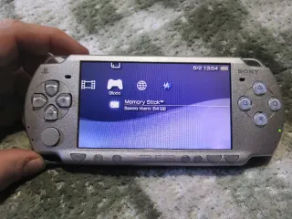 PSP Slim 2004 Argento 64GB