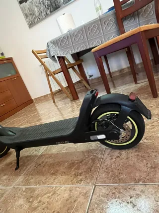 Patinete Cecotec Bongo XL 40