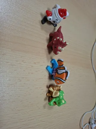 Sorprese Kinder assortite,dinosauri natoons,disney