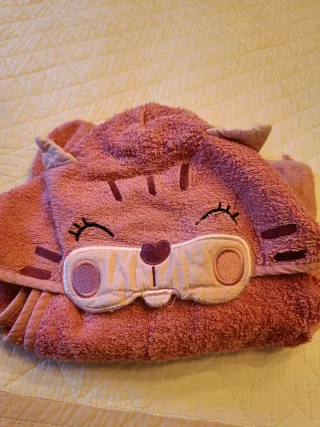 Albornoces infantiles con capucha