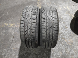 juego de 2 neumáticos 185/60R14.
