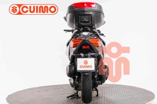 YAMAHA XMAX 300