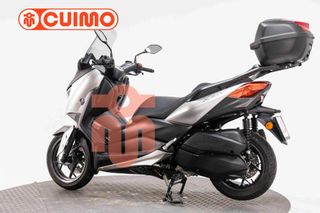 YAMAHA XMAX 300