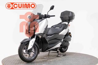 YAMAHA XMAX 300