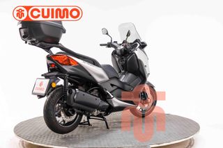 YAMAHA XMAX 300
