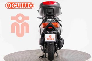YAMAHA XMAX 300