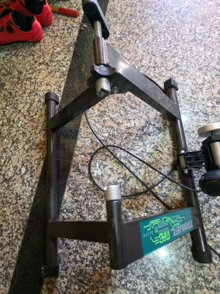 Rodillo Bici Elite Travel Mag Casi Nuevo