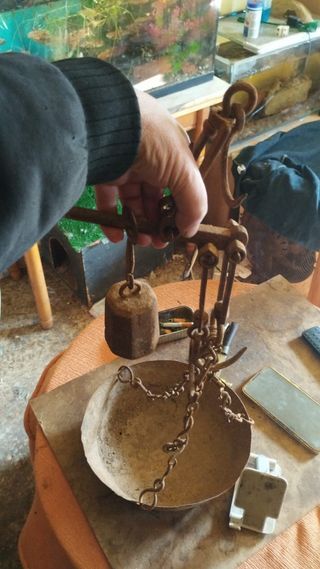 Antigua Balanza Romana Hierro Fundido